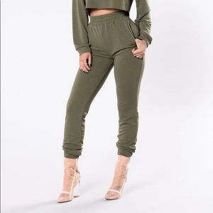 BNWT Fashion nova Comfy and cozy pants